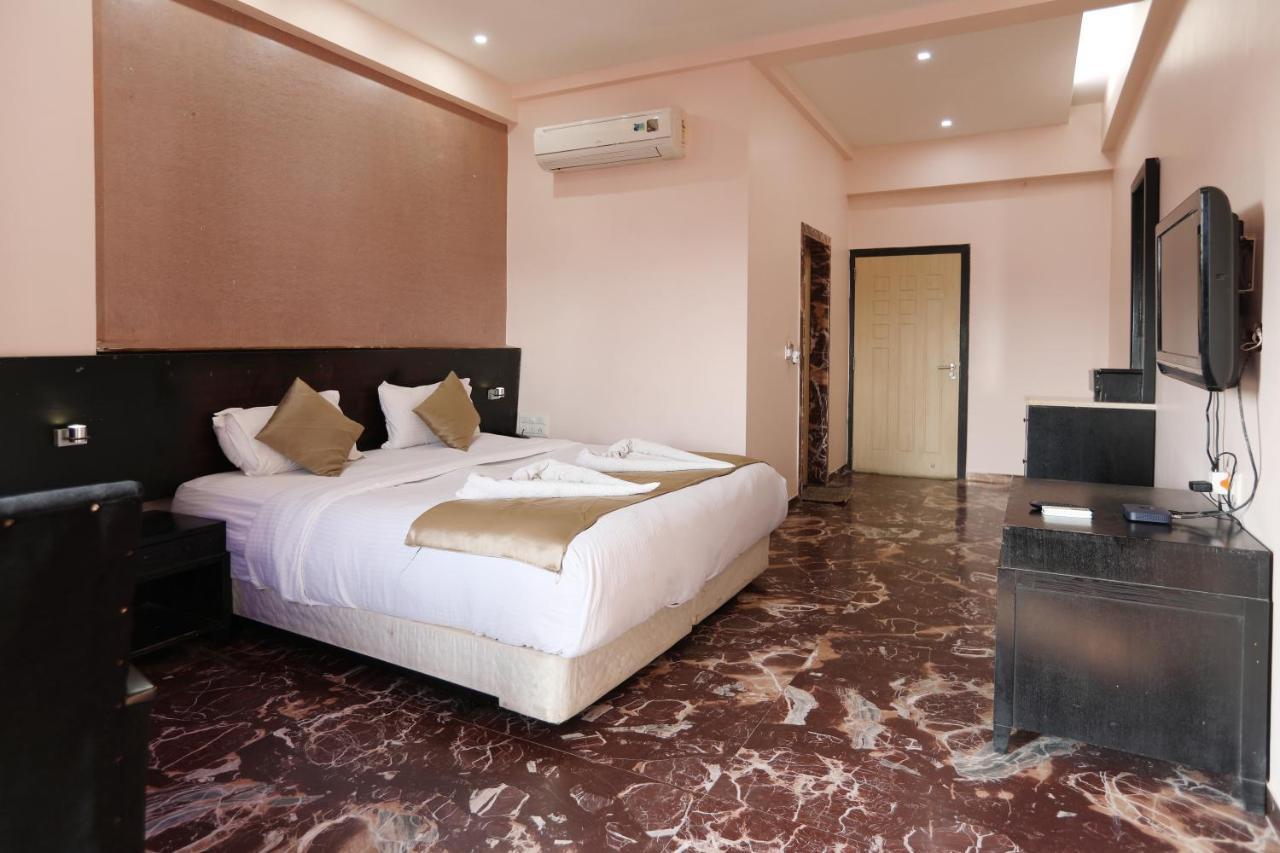 Hotel Aristro Lonavla Exterior foto