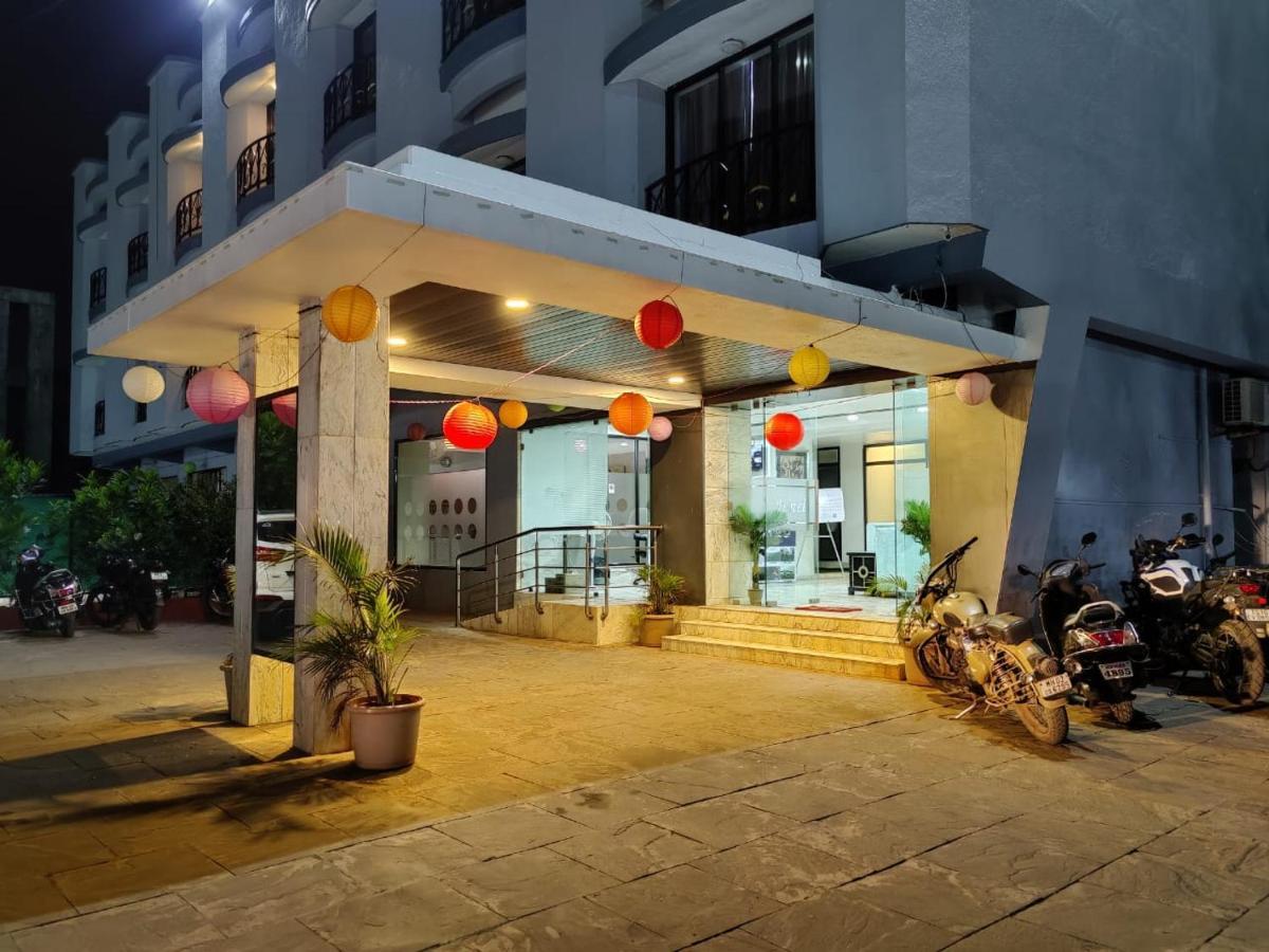Hotel Aristro Lonavla Exterior foto